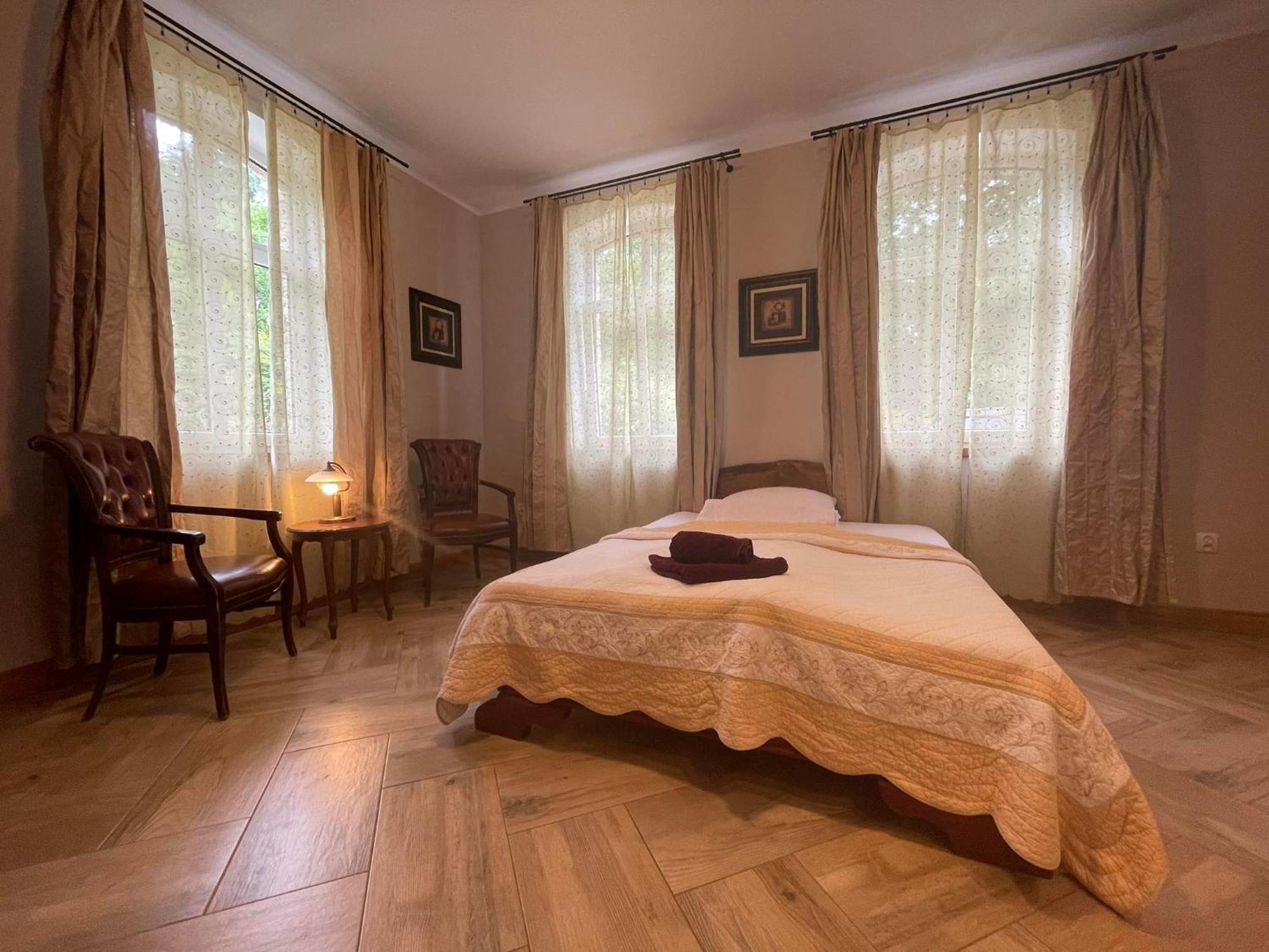 Sunny Bear Bed & Breakfast Jelenia Góra Extérieur photo